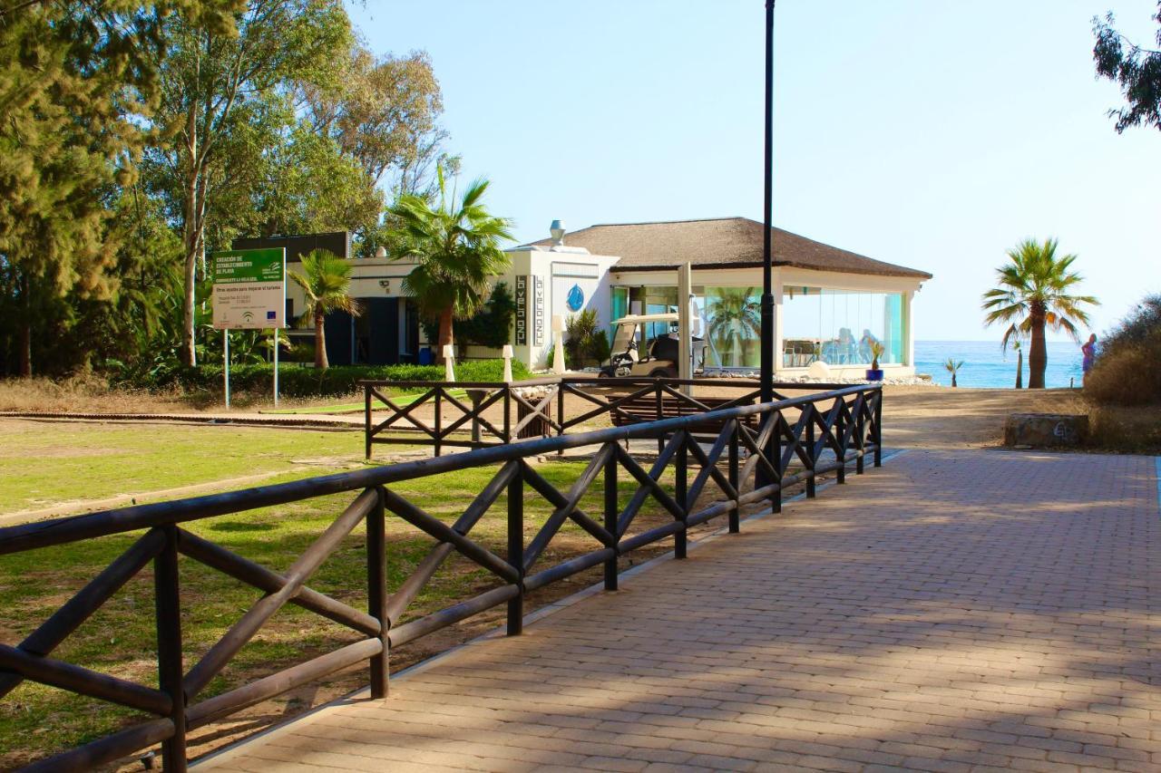 Apartment In El Presidente Beach Side New Golden Mile 에스테포나 외부 사진