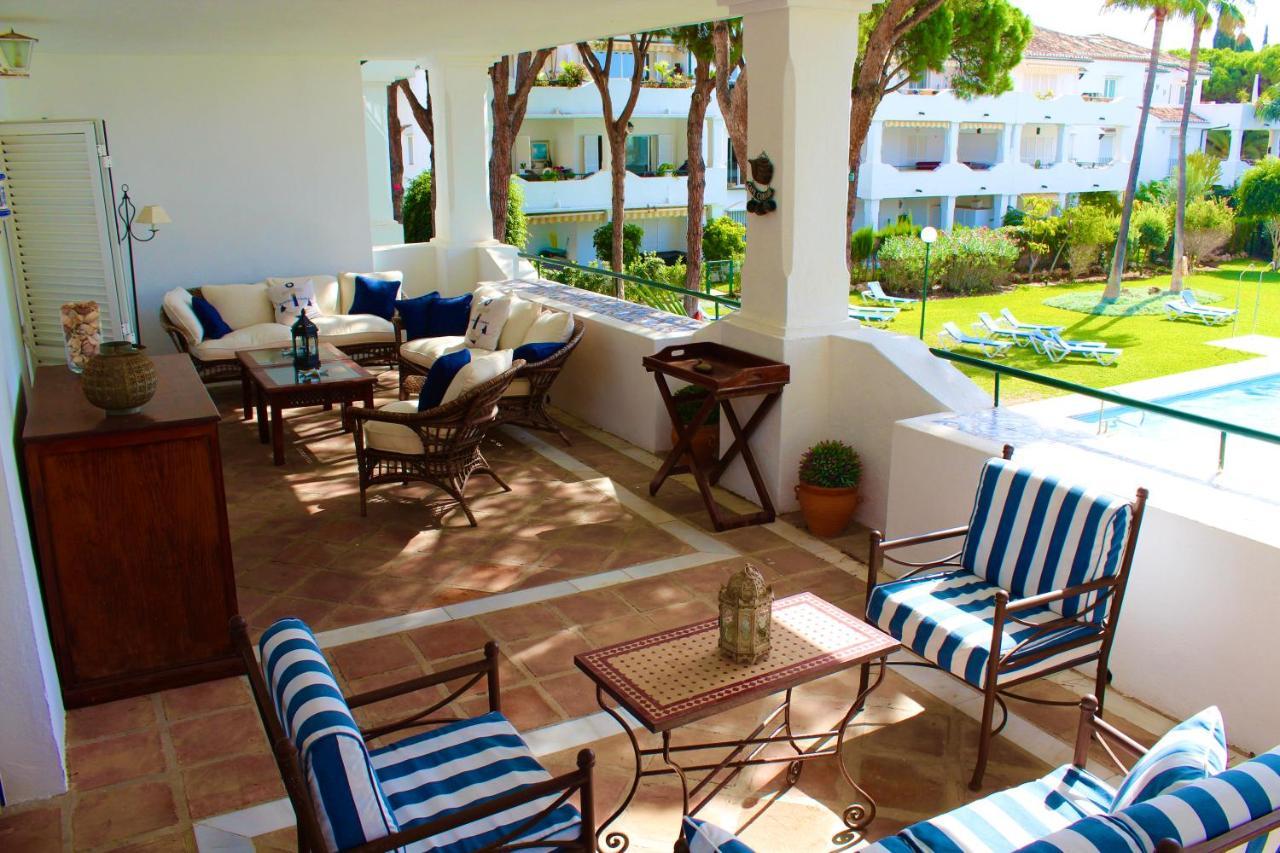 Apartment In El Presidente Beach Side New Golden Mile 에스테포나 외부 사진
