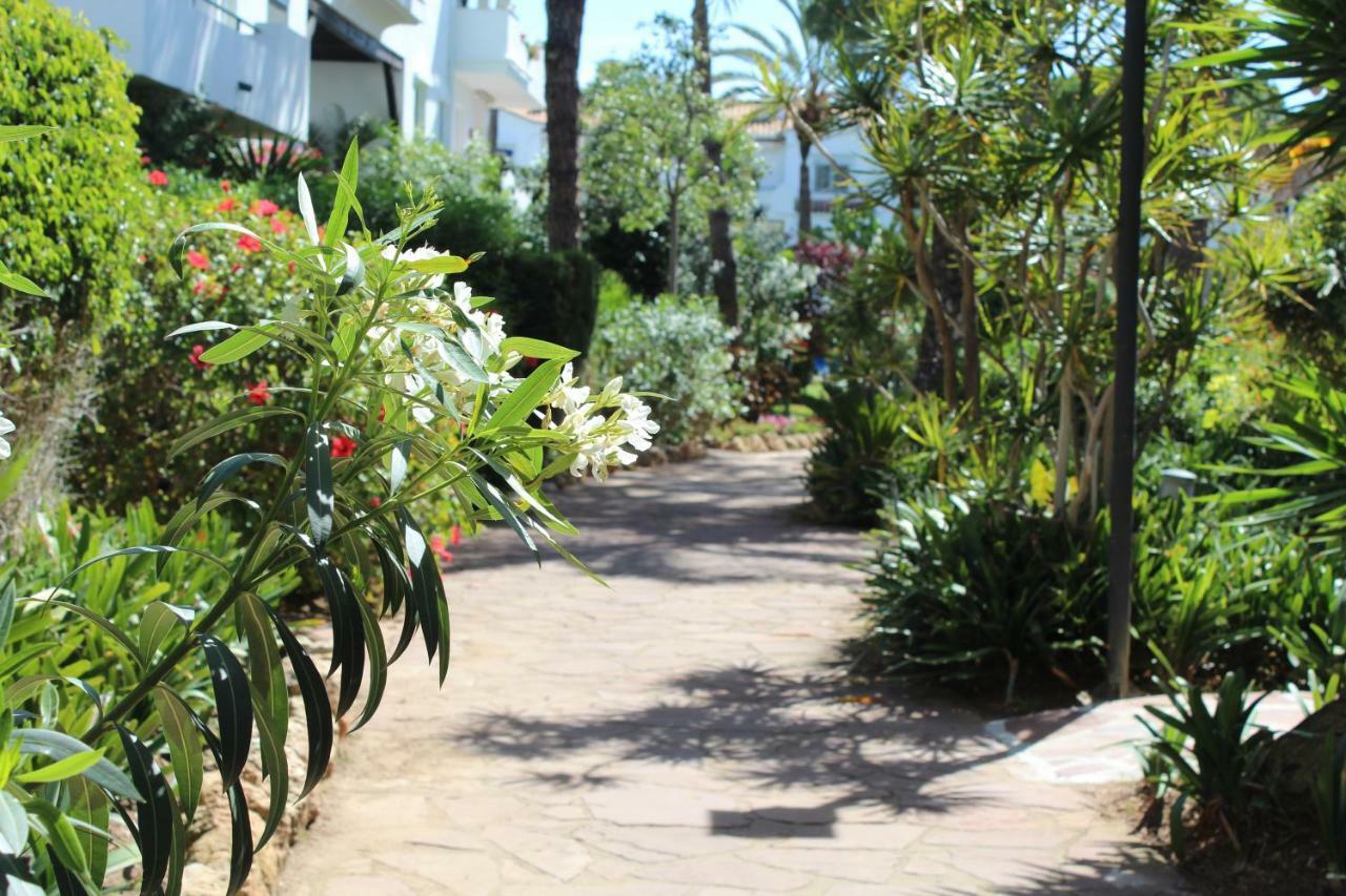Apartment In El Presidente Beach Side New Golden Mile 에스테포나 외부 사진